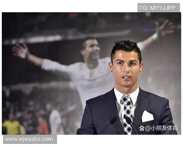 足球明星们热议C罗的传奇生涯与未来发展方向分析 足球明星们热议C罗的传奇生涯与未来发展方向分析